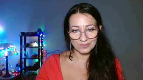 GinaONeon online show from October 6, 8:24 pm