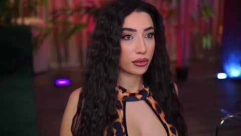 Gina online show from January 5, 7:50 pm