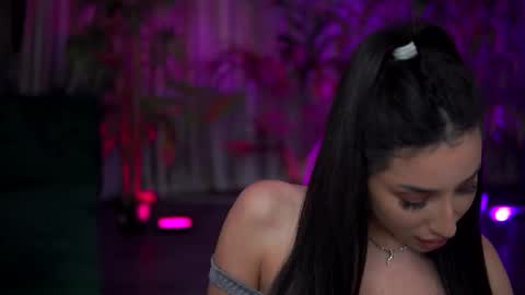 Gina online show from November 3, 8:13 pm