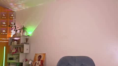 Gina online show from February 26, 5:23 pm