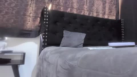 Miss online show from February 25, 7:01 pm