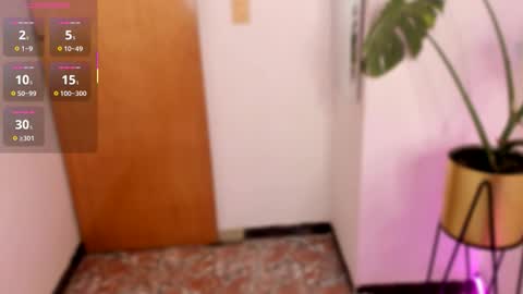 Julie online show from October 20, 1:25 pm