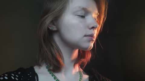        im expecting 350 thumbs up on my altar   online show from November 25, 10:10 pm