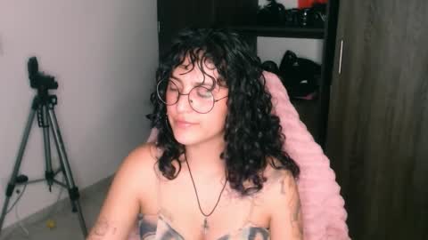 giny_bean online show from March 8, 1:57 am