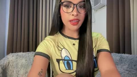 queen ronna online show from April 23, 9:50 am