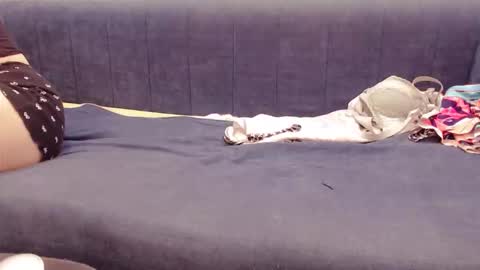 girlhanoi online show from April 14, 4:56 am