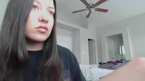 Jasmine online show from December 11, 6:31 pm