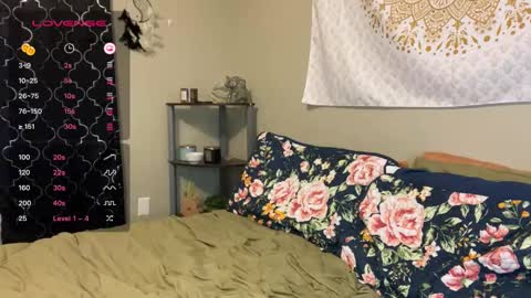 Camille online show from January 4, 2:14 am