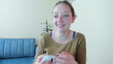 Maze    Thumbs up online show from January 5, 2:52 pm