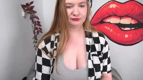 Nikki online show from March 22, 5:08 pm