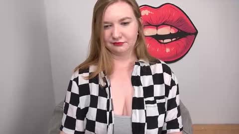 Nikki online show from October 7, 3:27 pm