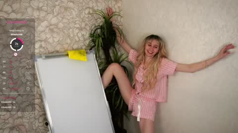 Sandra online show from February 1, 6:51 pm