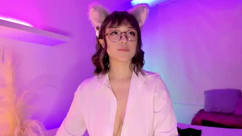 Mimi online show from October 14, 5:59 pm