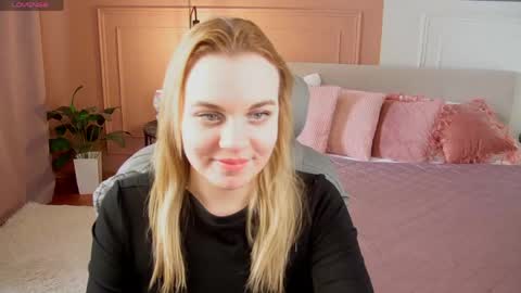 Margo online show from April 14, 1:27 am