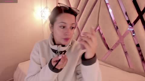 M A R T I N A  online show from April 16, 12:27 pm