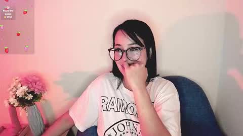 M A R T I N A  online show from November 21, 12:23 am