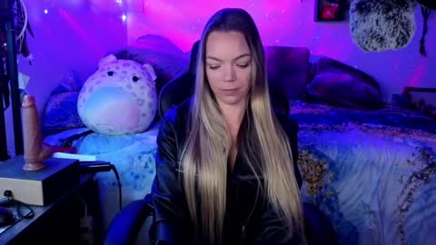 Patricia Mars           Goddess of Mars twitter thegoddessmindy online show from March 11, 11:12 am