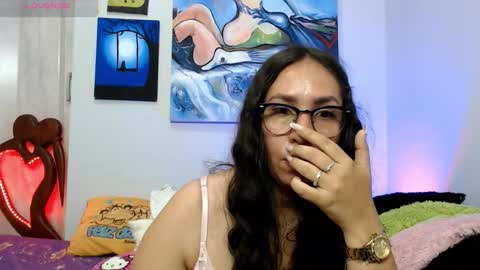  Naih Reyes online show from January 19, 6:09 am