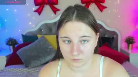 gohardmily online show from July 21, 8:15 am