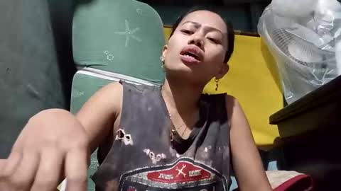 GorgeousPinay babe online show from March 19, 9:46 am