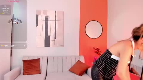 Zuly online show from February 28, 9:25 pm