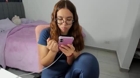 GreciaRuiz online show from December 19, 12:48 am