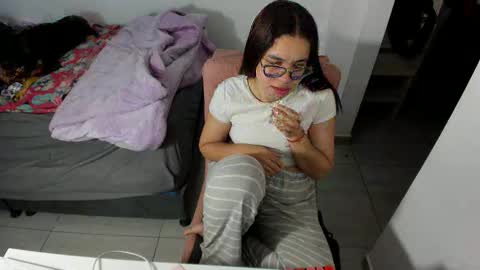 GreciaRuiz online show from April 14, 1:05 am