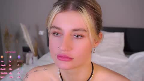 Kelly online show from March 13, 3:24 pm