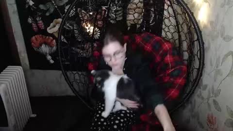 Lina online show from January 15, 12:00 pm