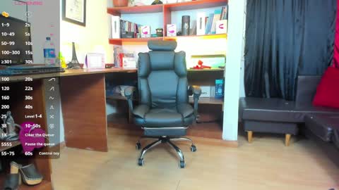 greta_voss online show from April 2, 7:44 pm