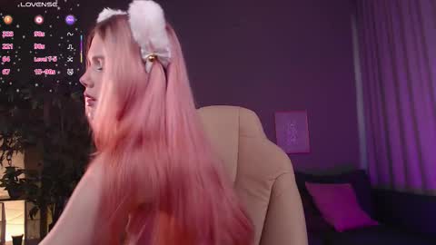 gretchen_mol online show from October 19, 5:09 am