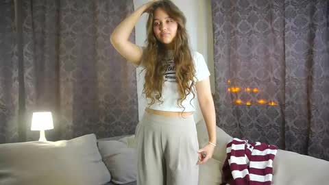 Gwen online show from November 24, 12:18 pm