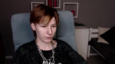 guitarandangell online show from March 8, 2:04 am