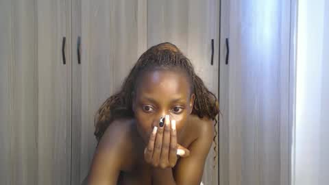 Miss Incredible online show from February 15, 12:15 pm