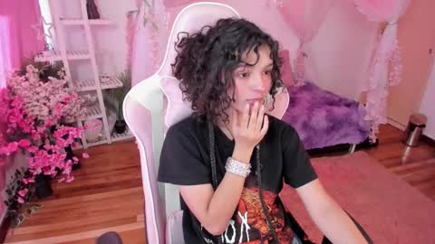 gummo_ online show from December 13, 7:53 pm