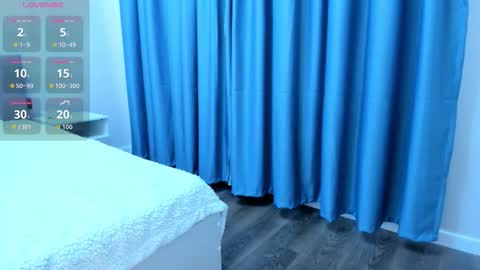 gven_stacy online show from November 23, 8:16 am