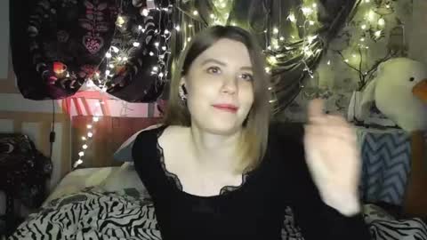 Gwen online show from January 15, 6:25 pm