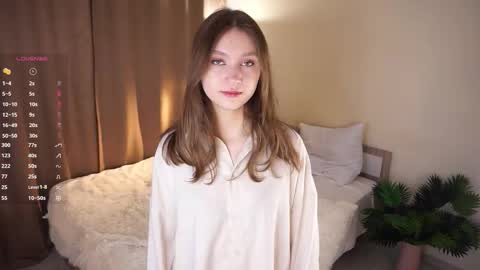 Molly online show from March 7, 5:14 am