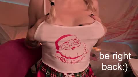 Lana online show from February 21, 6:59 pm