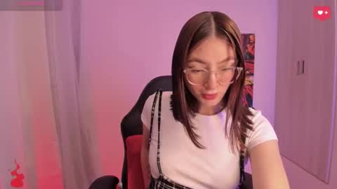 haanna_thompsoon online show from February 7, 3:32 am