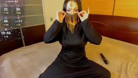 Linda online show from February 12, 3:29 am