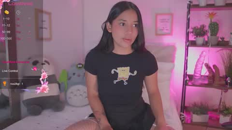 Hade online show from January 14, 6:57 pm