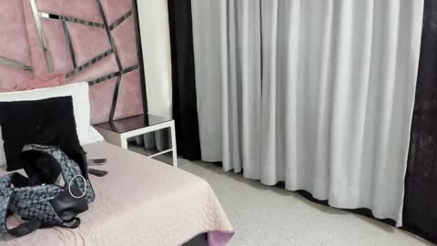 Hailey online show from October 6, 12:00 pm