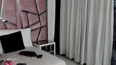 Hailey online show from September 29, 12:32 pm