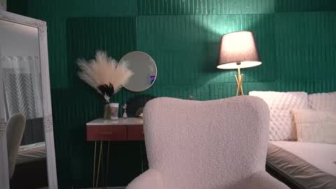 Hailey online show from February 5, 4:48 am