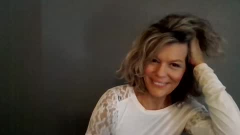 Hailey online show from March 7, 6:37 pm