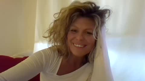 Hailey online show from February 2, 11:32 pm