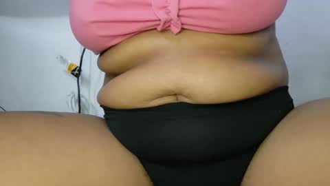 hairygirl83 online show from December 15, 11:04 am