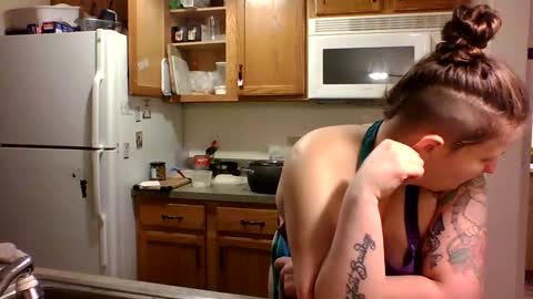 hairypoper online show from September 20, 5:39 am