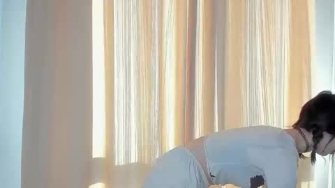 LunaandSara online show from March 10, 1:48 pm